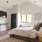 Tulum Style In Sherman Oaks